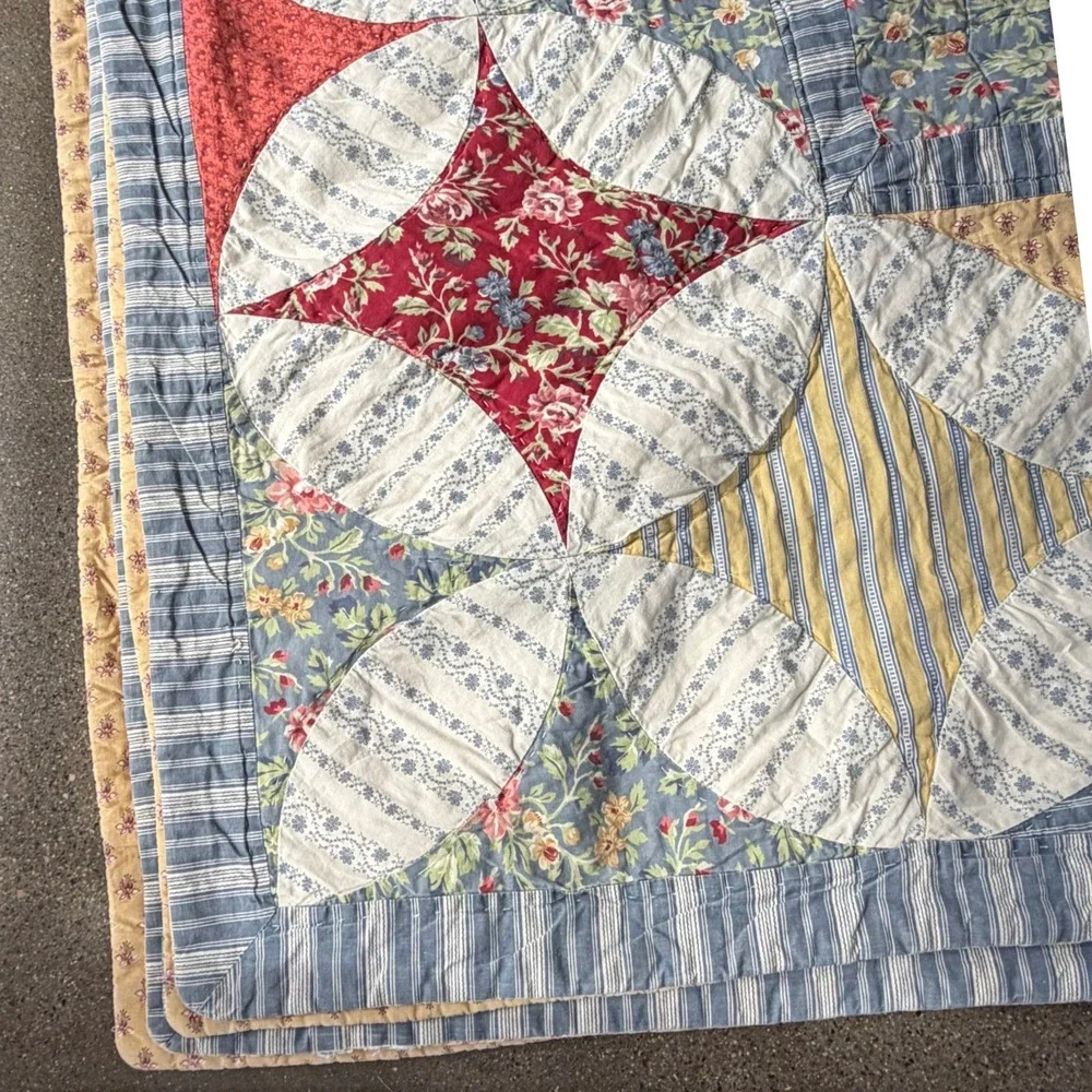 Amish Hand Stitched Cathedral Window Patchwork Quilt Red Yellow Floral 87x84